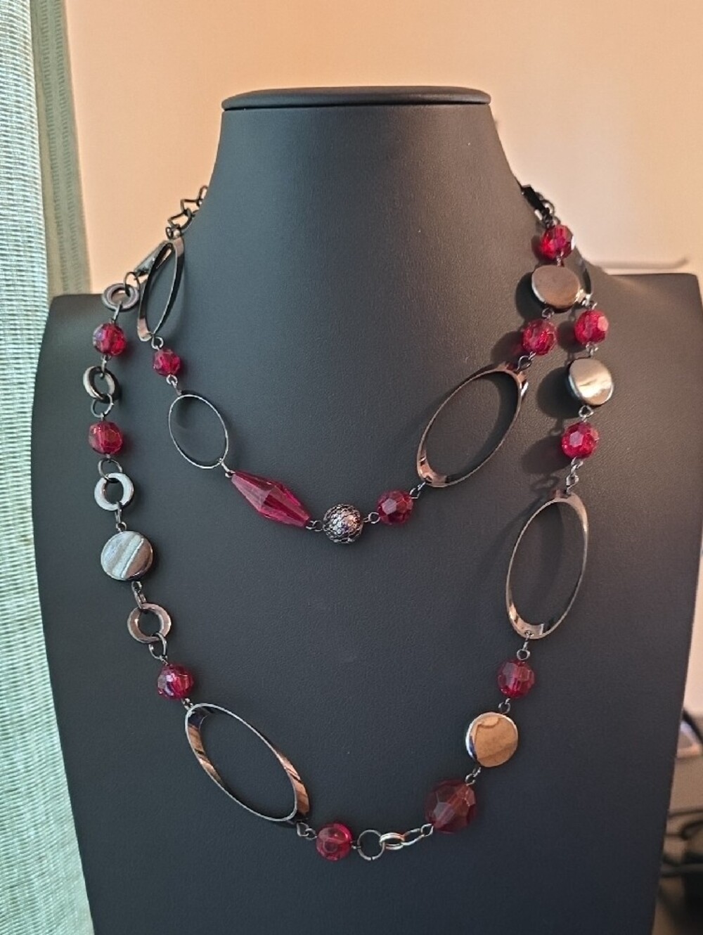 Elegant Red Beaded Long Necklace with Silver-Tone Links